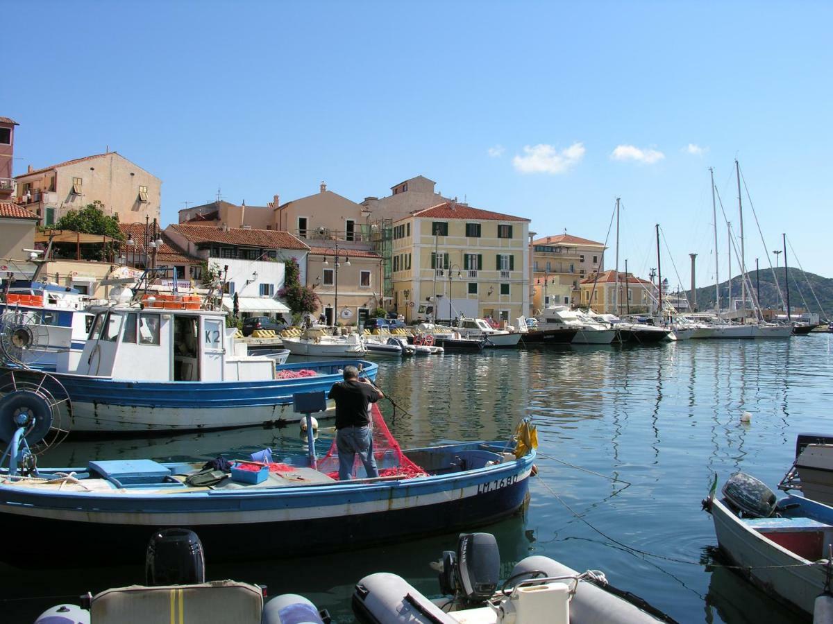 Appartamenti In Residence Cala Chiesa La Maddalena  Dış mekan fotoğraf